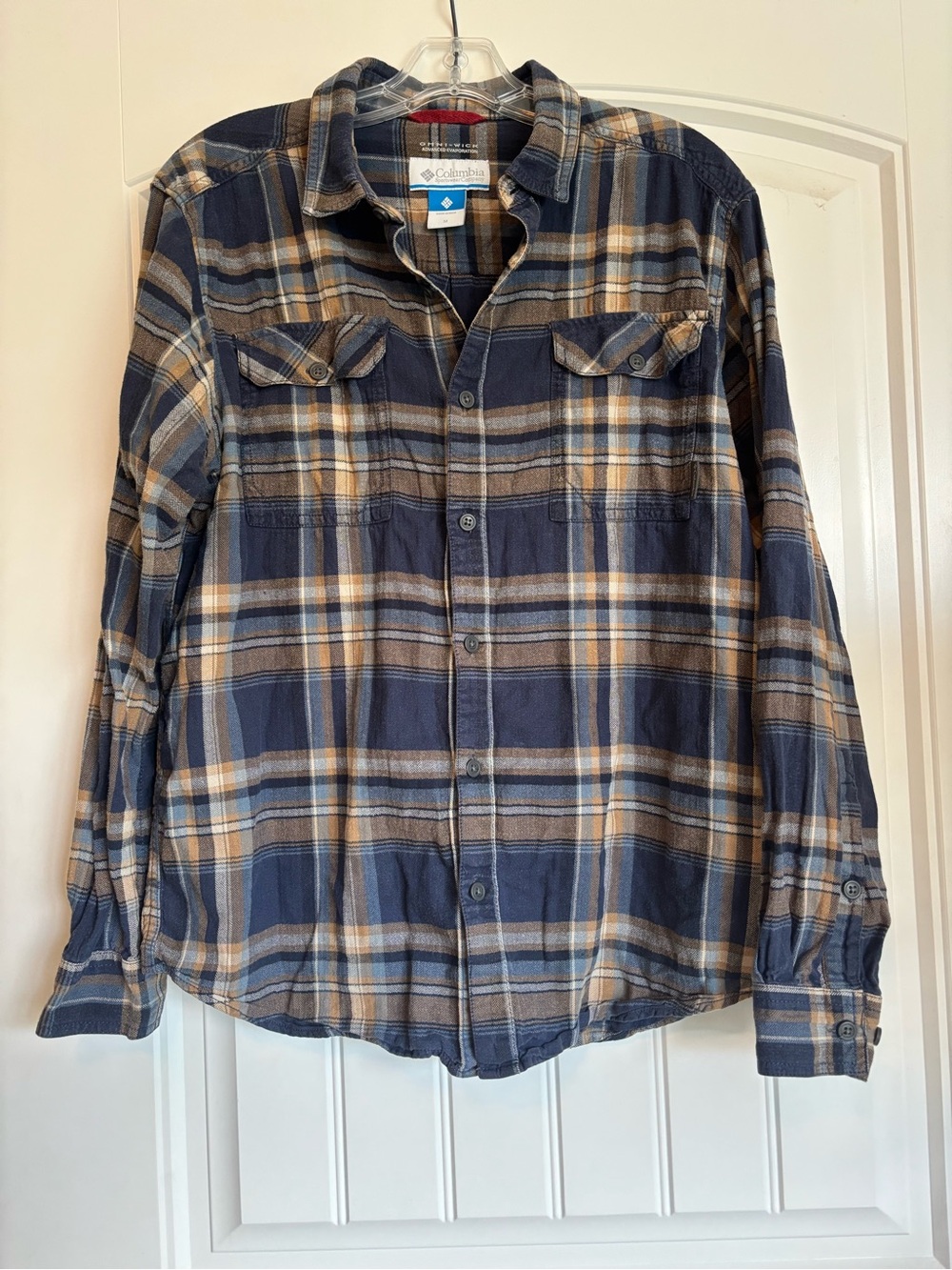 Columbia 100% cotton plaid button-up shirt | men’s medium